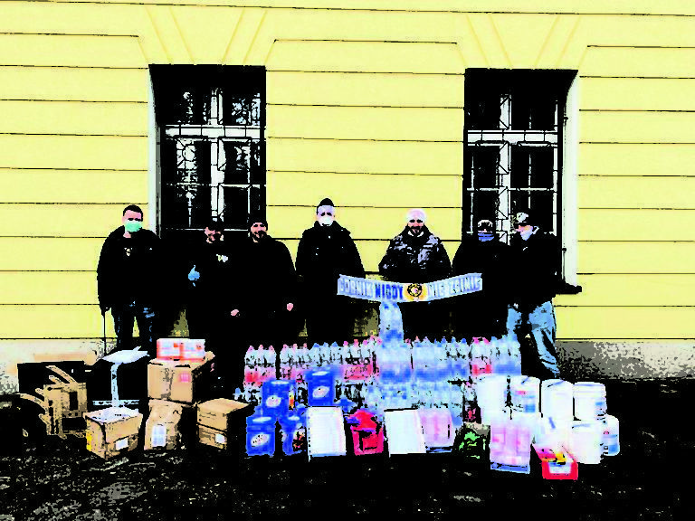 Kibice Górnika przekazali sprzęt ochronny do szpitali