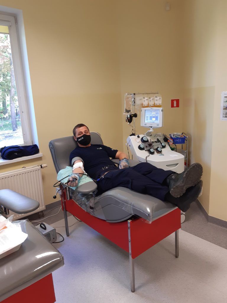 Zachorowali i pomagają