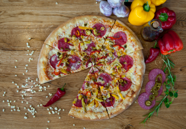 Pizza w nocy – deska ratunku czy też zwykły kaprys