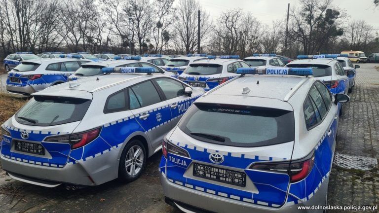 Nowe radiowozy trafią również do Wałbrzycha