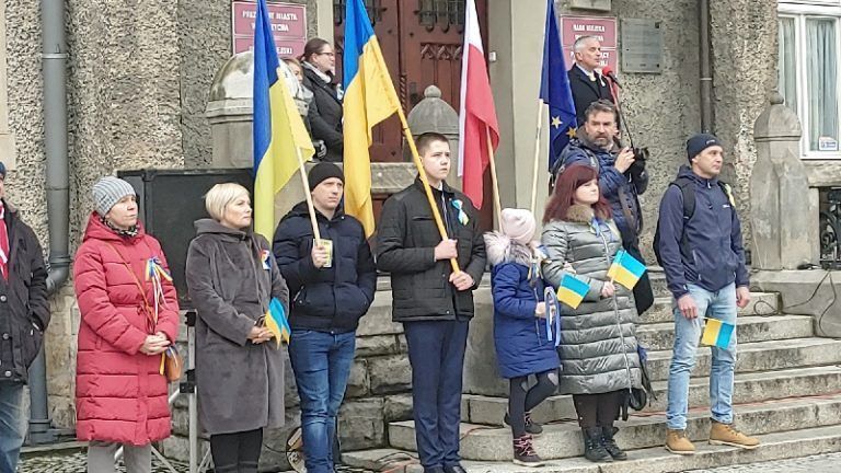 Ratował żonę i dzieci przed wojną. Wzruszająca historia [WIDEO]