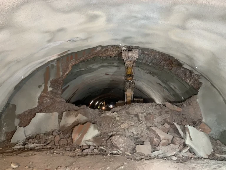 Tunel w ciągu S3 na Dolnym Śląsku przebity