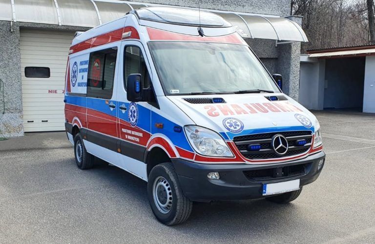 Wałbrzyskie pogotowie przekazuje Ukrainie karetkę