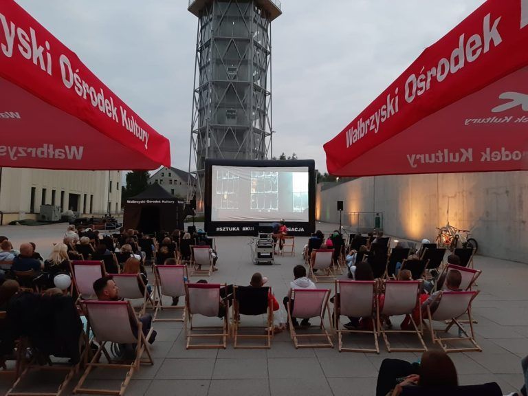Filmowe lato z WOK! Zapraszamy na KINO OPEN AIR