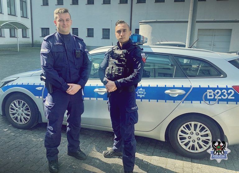 Uratowali życie seniorce