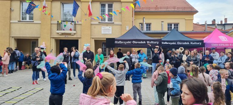 Jesienny piknik przy Zespole Szkolno-Przedszkolnym nr 8