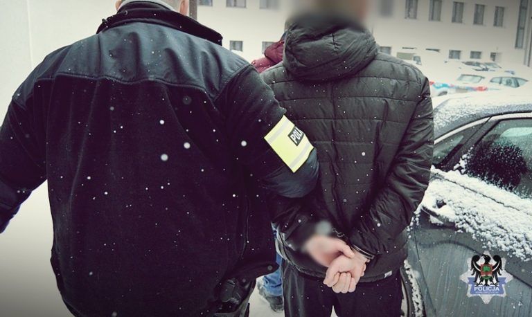 Złapali 26-latka poszukiwanego za rozbój