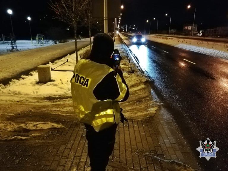Sprawdzają prędkość