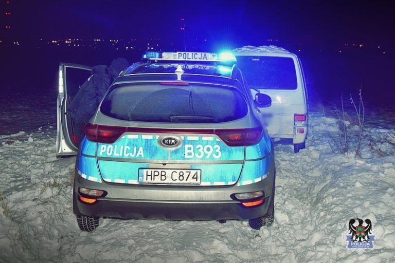 Bez uprawnień i po narkotykach uciekał przed policją