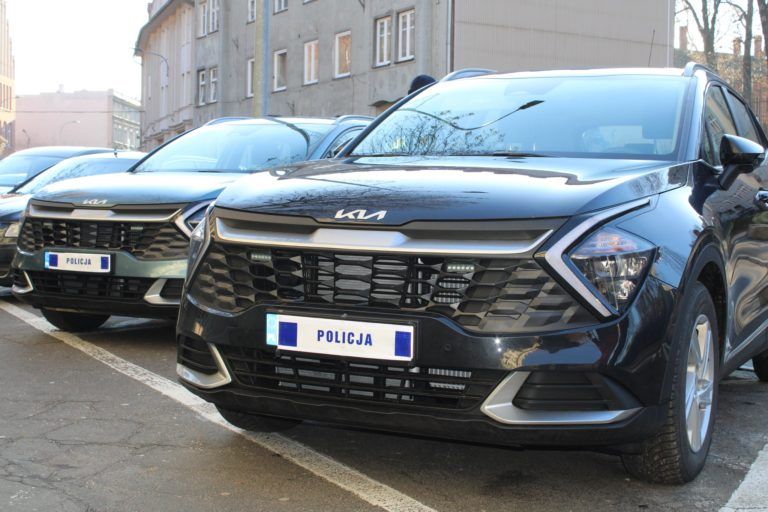 Nowe radiowozy w Wałbrzychu