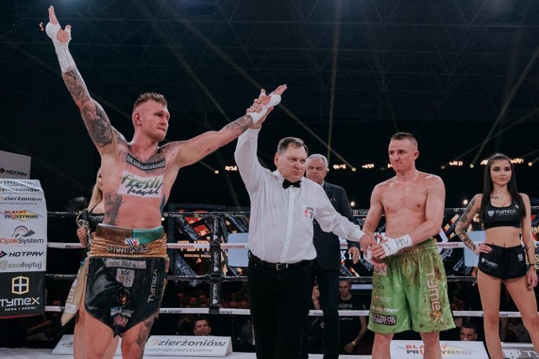 Bokserski horror na korzyść Leśniaka