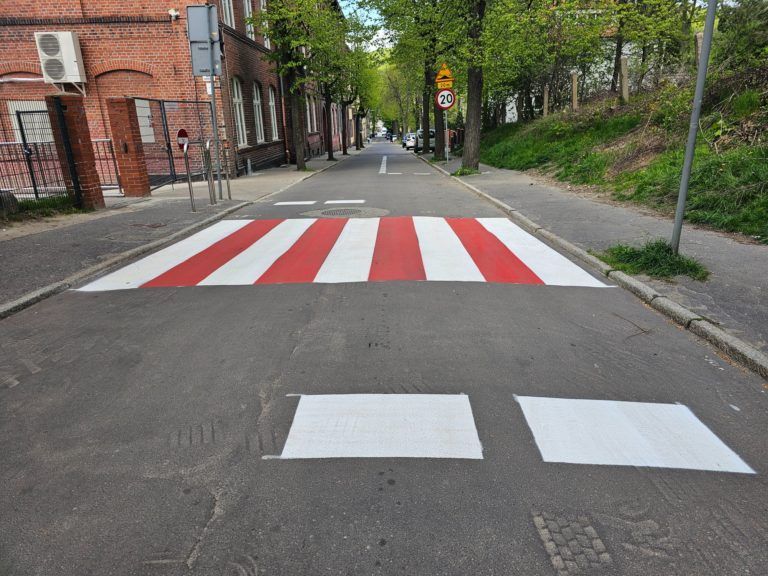 Szkolny, drogowy azyl bezpieczeństwa