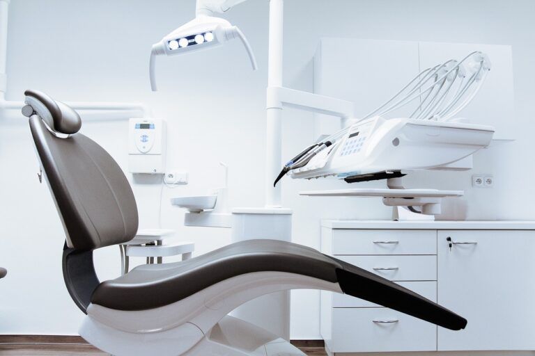 Jak wybrać najlepszego dentystę?