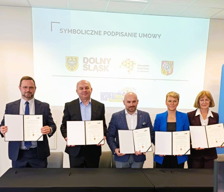 Unijne miliony na konkretny fach i pomoc w odbudowie relacji  dla młodych Dolnoślązaków