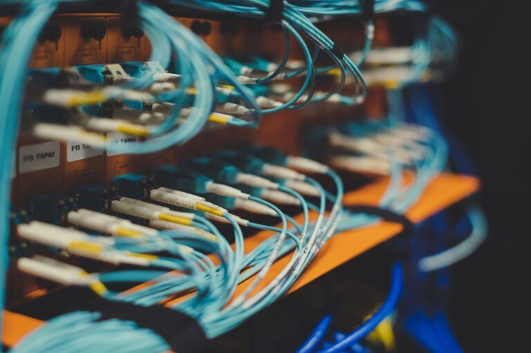 Polska chmura dla biznesu – gdzie przechowywane są firmowe dane i systemy?