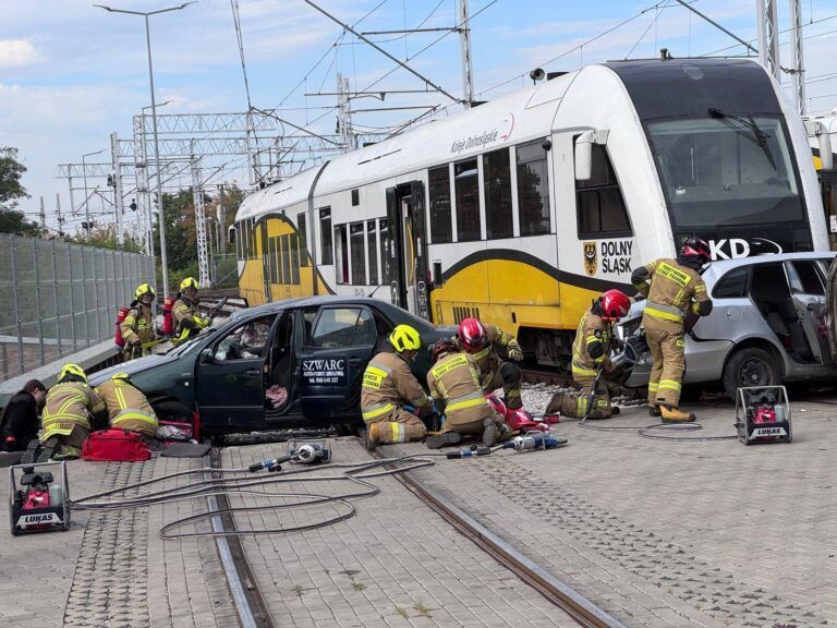 Koleje Dolnośląskie i służby ratunkowe sprawdziły swoją gotowość na sytuacje kryzysowe